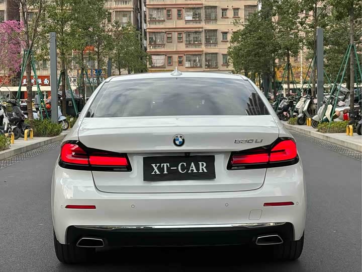 Фото 8 - BMW 5 Series