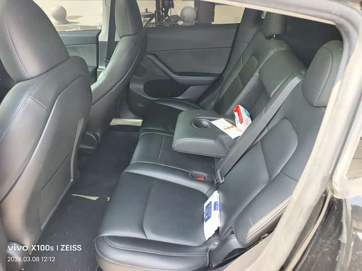 Фото 4 - Tesla Model Y