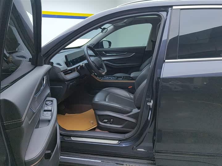 Фото 9 - Exeed LX C-DM Hybrid