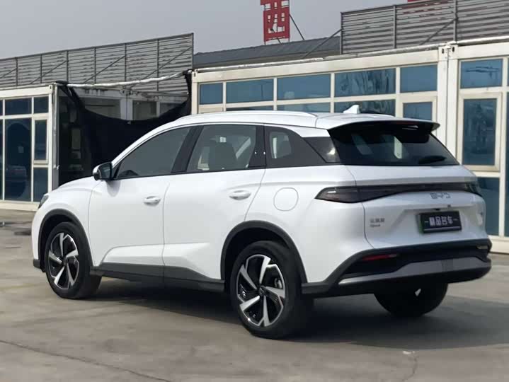 Фото 4 - BYD Sea Lion 05 DM-i Hybrid