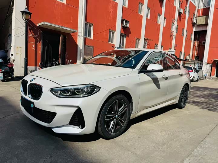 Photo 1 - BMW 1 Series