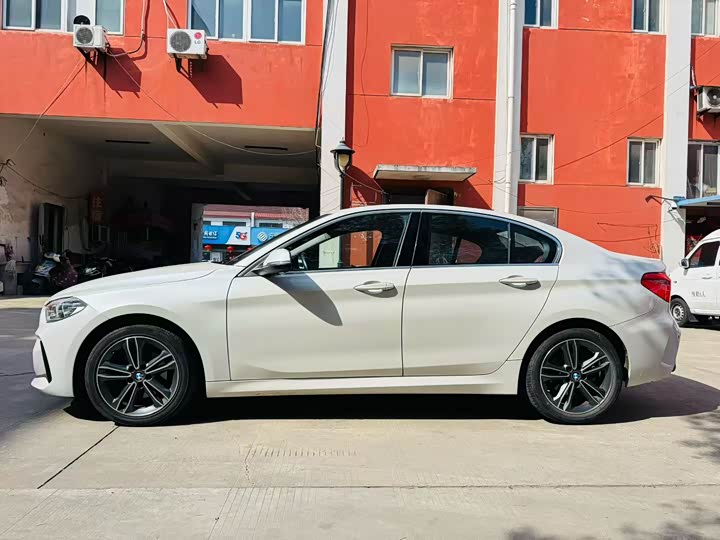 Photo 4 - BMW 1 Series