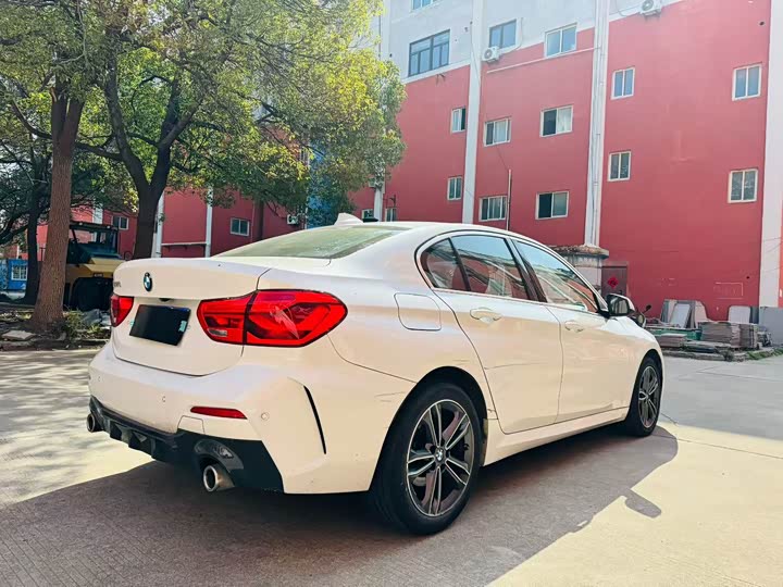 Photo 6 - BMW 1 Series