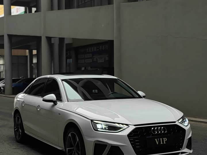 Фото 3 - Audi A4L