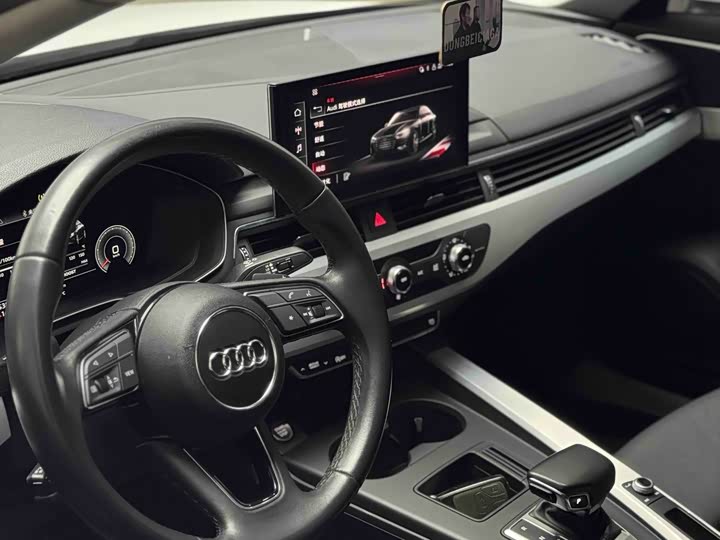 Фото 7 - Audi A4L