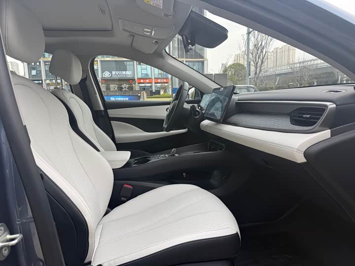 Фото 9 - BYD Seal 05 DM-i Hybrid