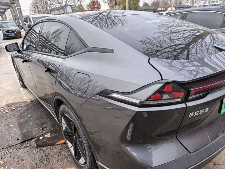 Фото 6 - Changan Deepal SL03