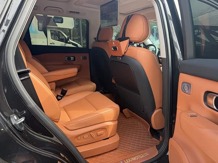 Фото 8 - Leapmotor C16