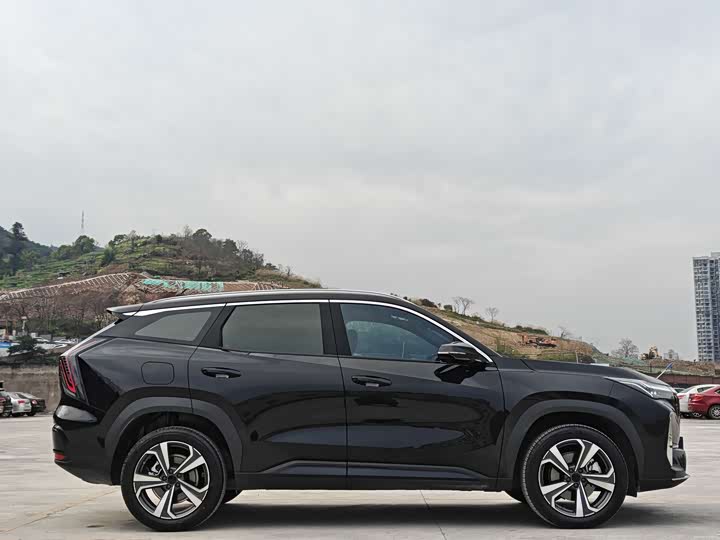 Photo 5 - Geely Atlas L