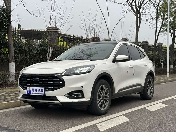 Фото 1 - Ford Escape