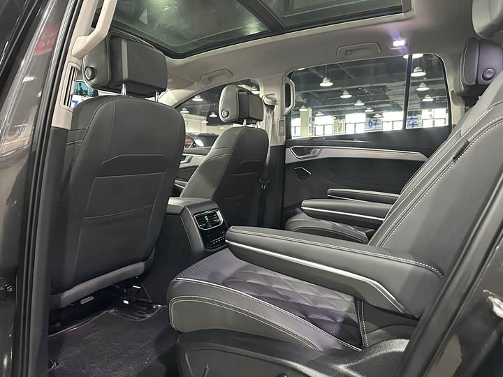 Фото 8 - Volkswagen Talagon