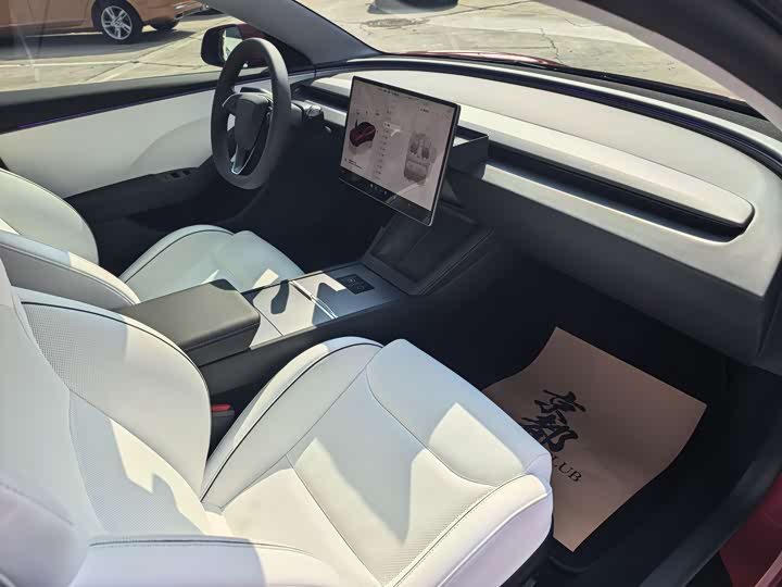 Фото 5 - Tesla Model 3