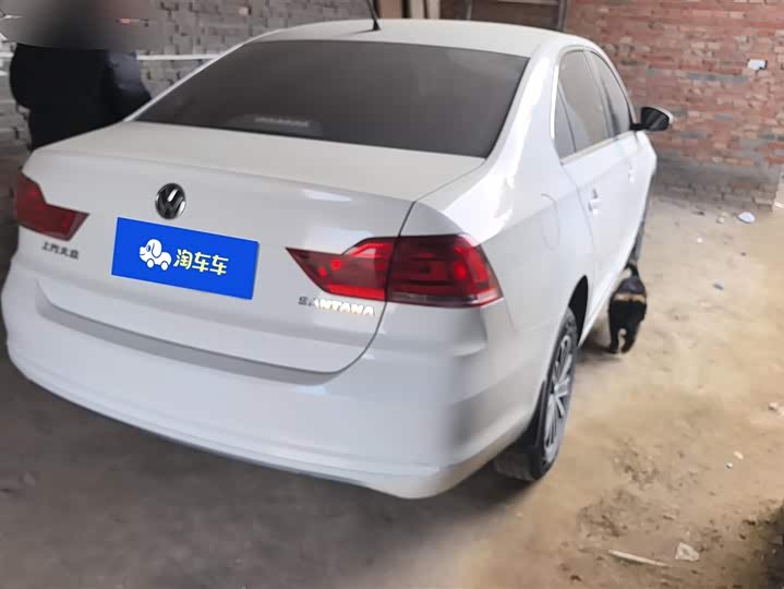 Фото 3 - Volkswagen Santana