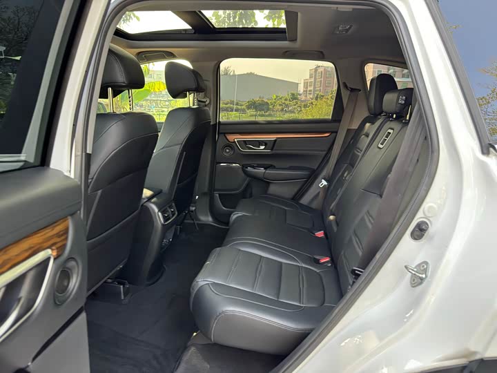 Photo 8 - Honda CR-V