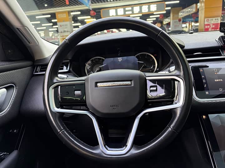 Фото 8 - Land Rover Range Rover Velar