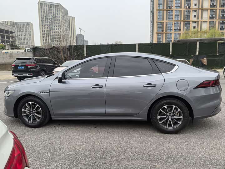 Фото 3 - BYD Qin Plus
