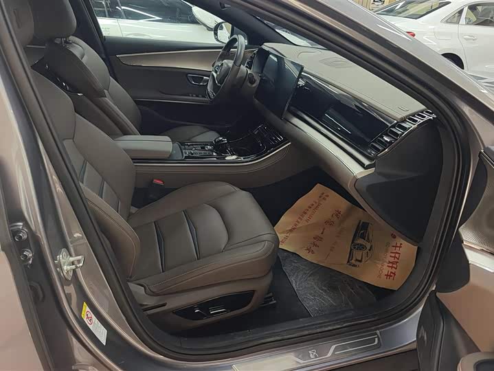 Фото 7 - BYD Han