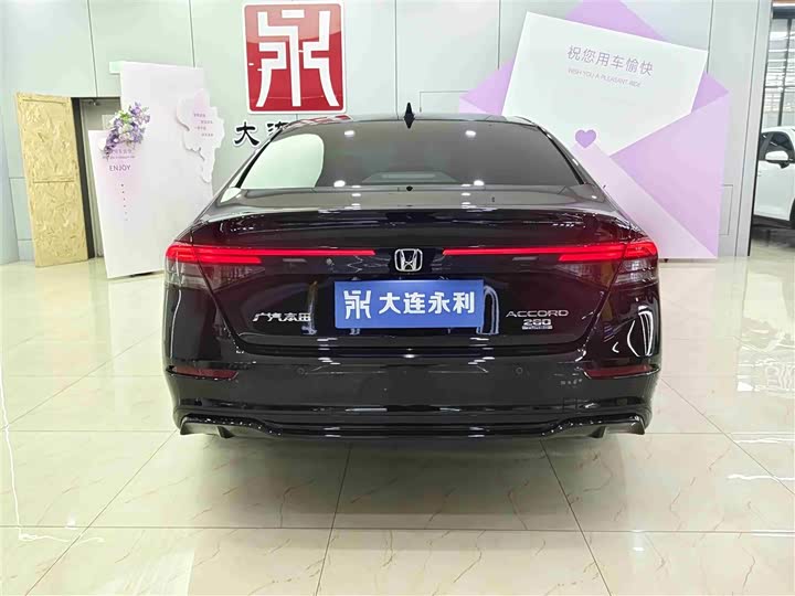 Фото 5 - Honda Accord