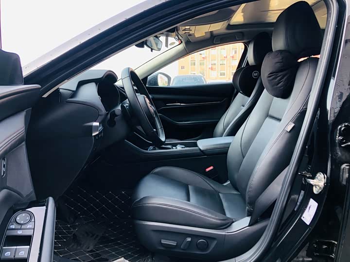 Фото 9 - Mazda 3 (Axela)