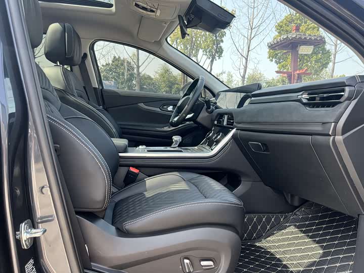 Фото 8 - Exeed TXL