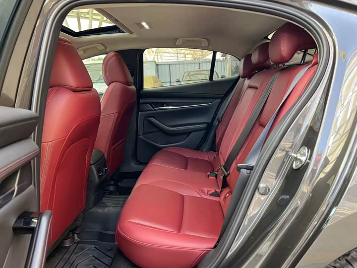 Фото 5 - Mazda 3 (Axela)