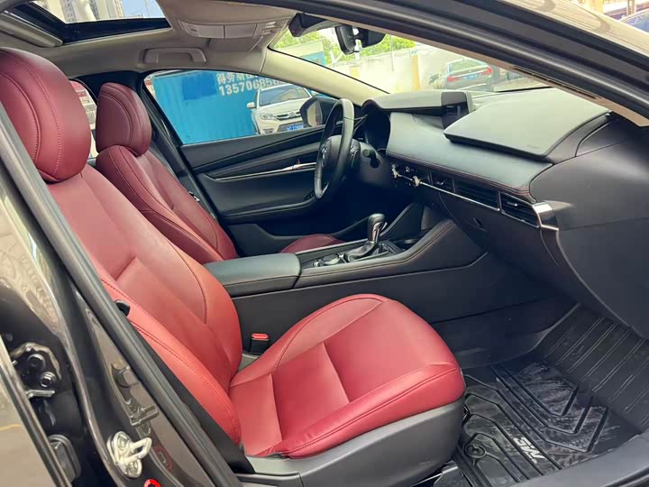 Фото 7 - Mazda 3 (Axela)