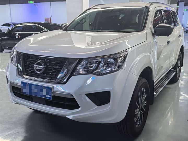 Фото 1 - Nissan Terra