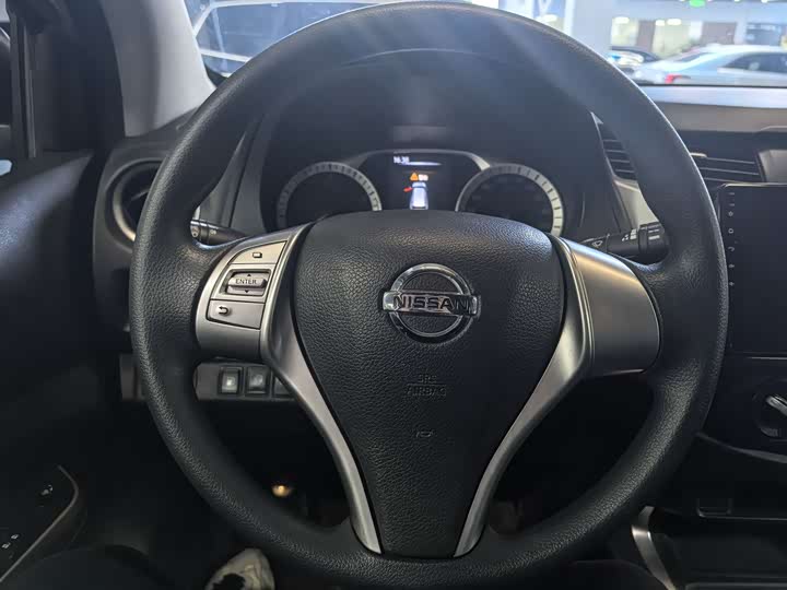 Фото 5 - Nissan Terra