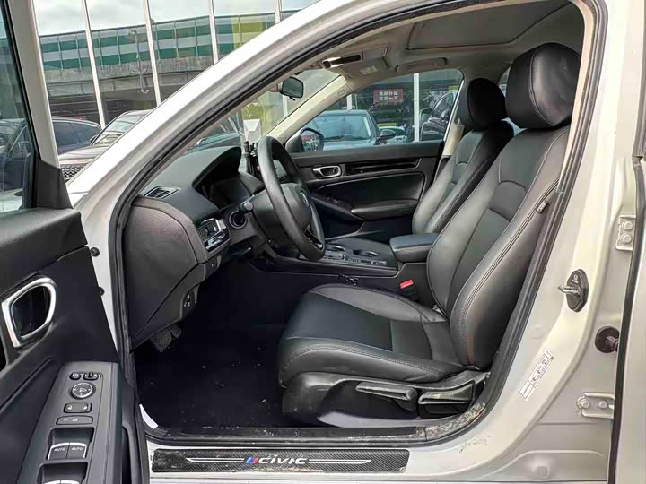 Фото 9 - Honda Civic