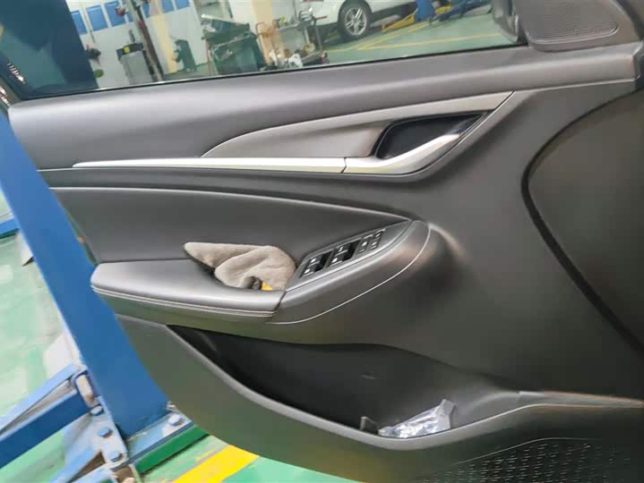 Фото 7 - Changan Eado Plus
