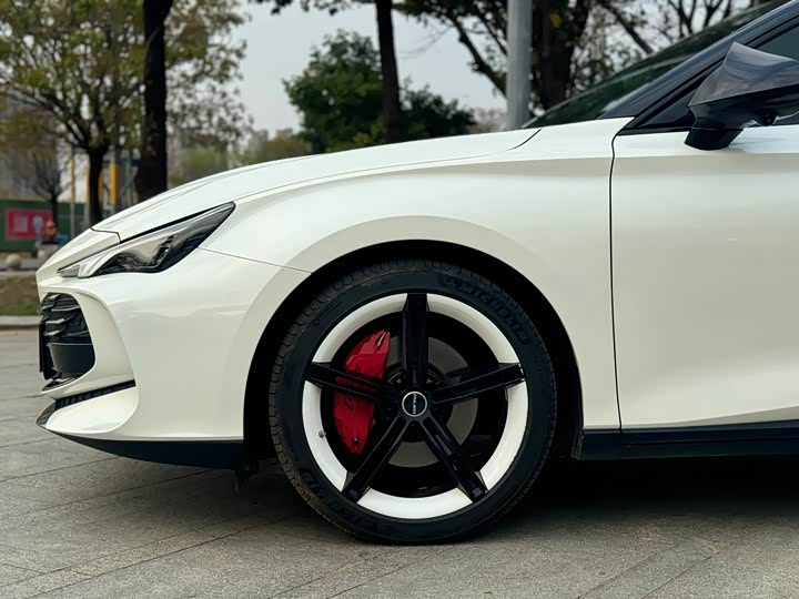 Фото 4 - MG Motor 7