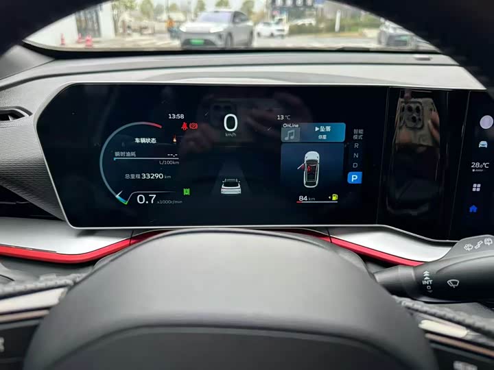 Фото 6 - Geely Coolray