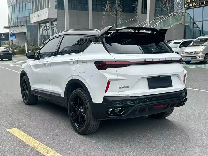 Фото 7 - Geely Coolray