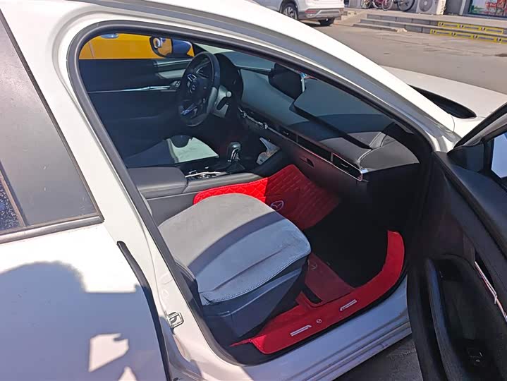 Фото 8 - Mazda 3 (Axela)