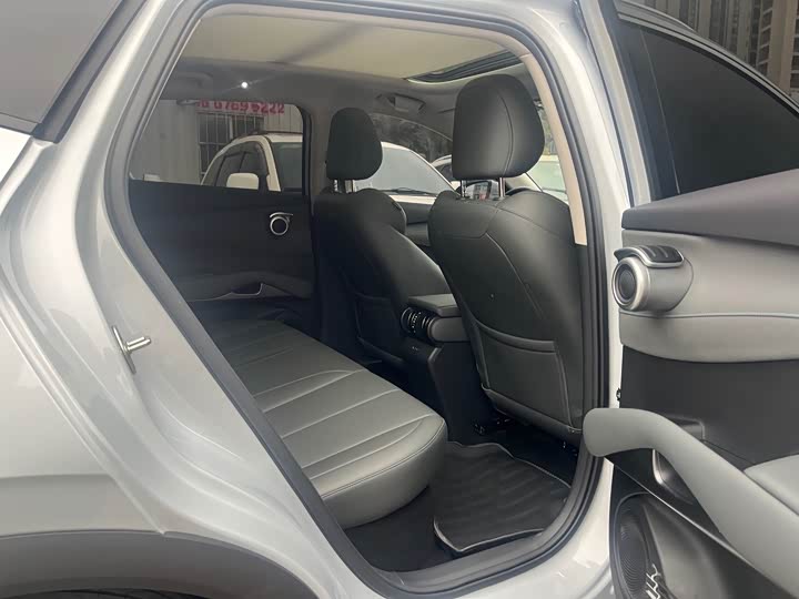 Фото 8 - BYD Yuan Plus