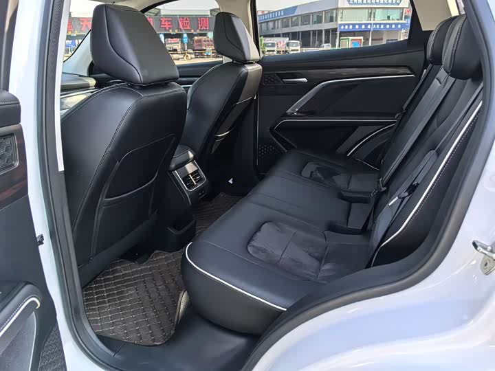 Фото 9 - Haval H6