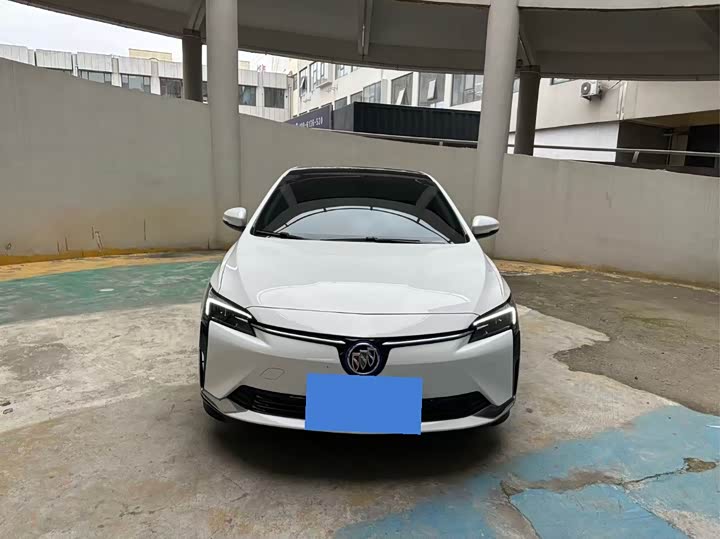 Photo 3 - Buick Velite 6