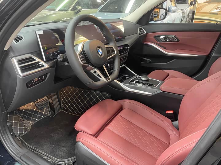 Photo 5 - BMW 3 Series