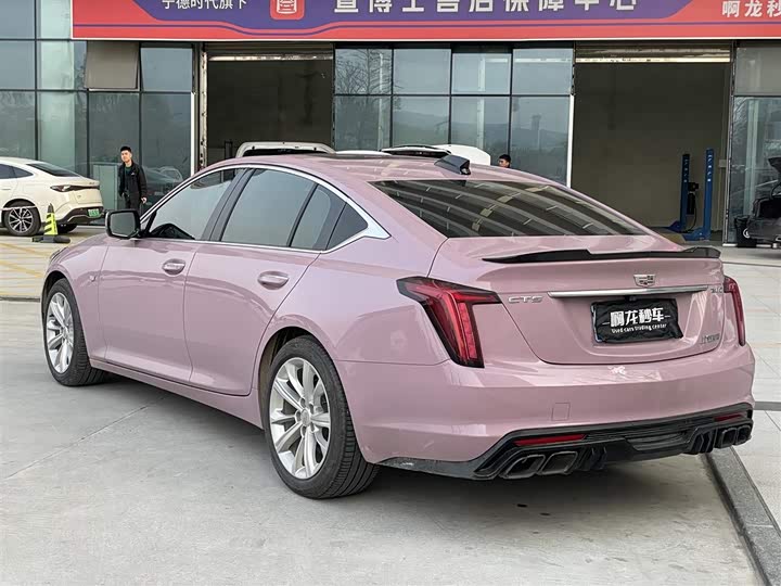 Фото 8 - Cadillac CT5