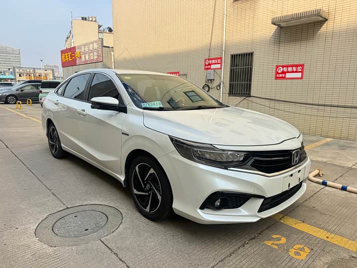 Фото 2 - Honda Envix