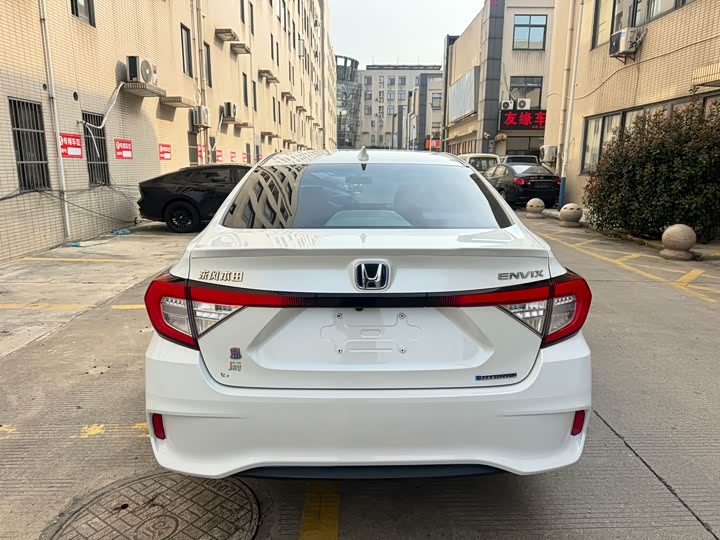 Фото 5 - Honda Envix