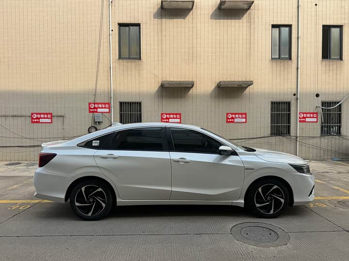 Фото 7 - Honda Envix