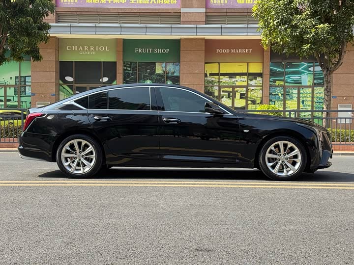 Photo 4 - Cadillac CT5