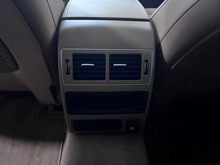 Фото 6 - Jaguar XF L