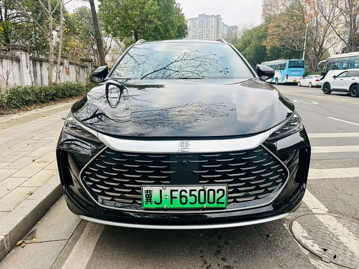 Фото 2 - BYD Tang Hybrid/EV