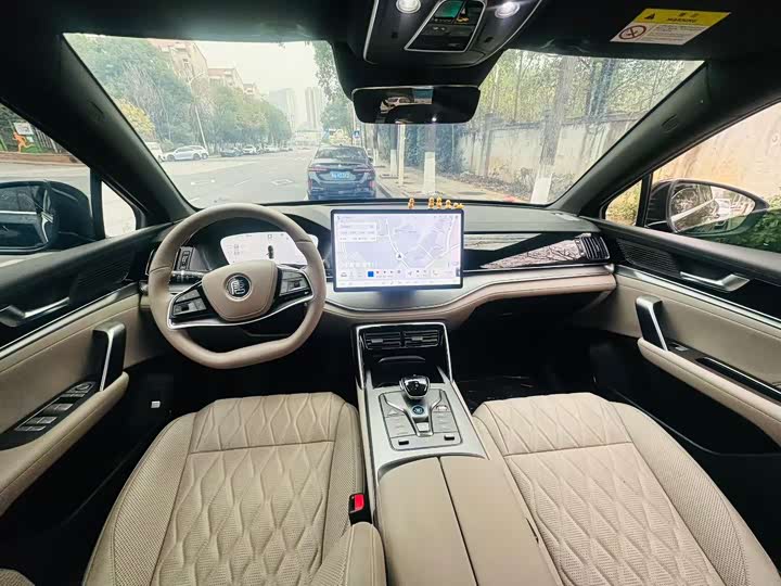 Фото 6 - BYD Tang Hybrid/EV