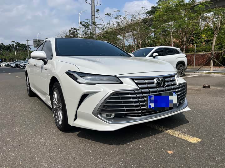 Фото 3 - Toyota Avalon