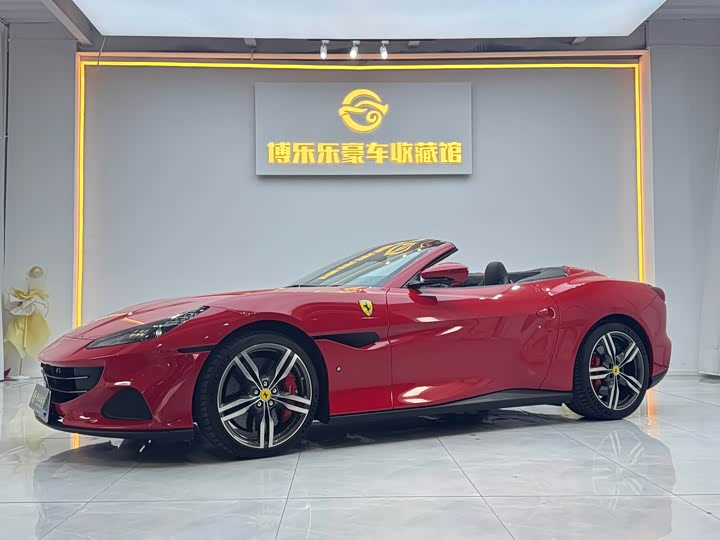 Photo 1 - Ferrari Portofino