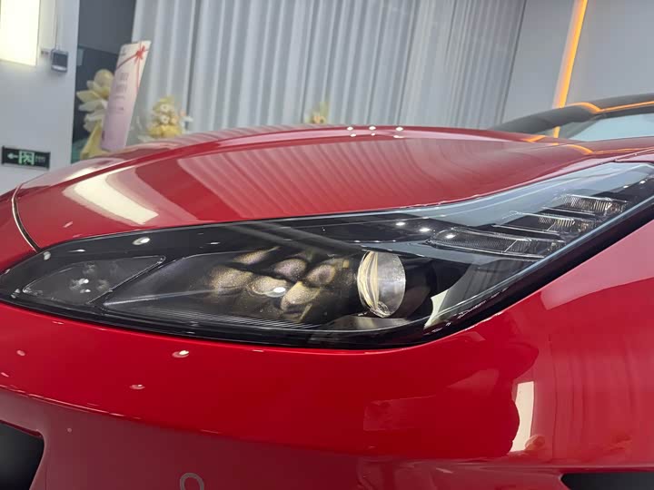 Photo 4 - Ferrari Portofino