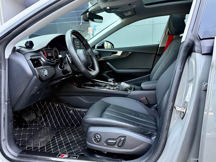 Фото 6 - Audi A5